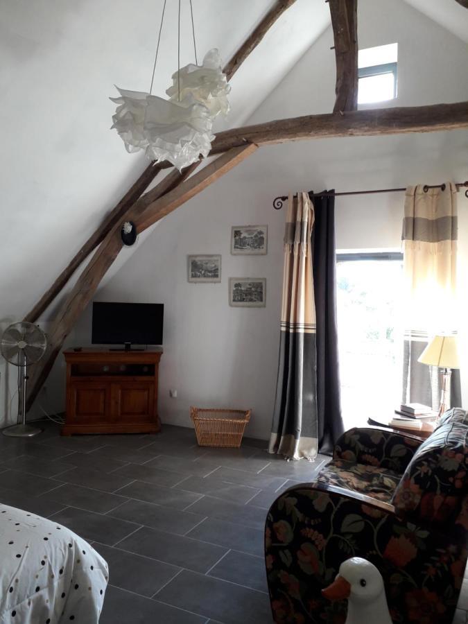 Gite Familial La Tabarderie Courcelles-de-Touraine Esterno foto